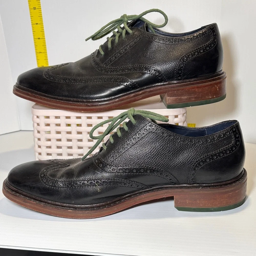 Cole Haan size 10 Black Leather‎ Men's Oxfords with Green Laces soles 22